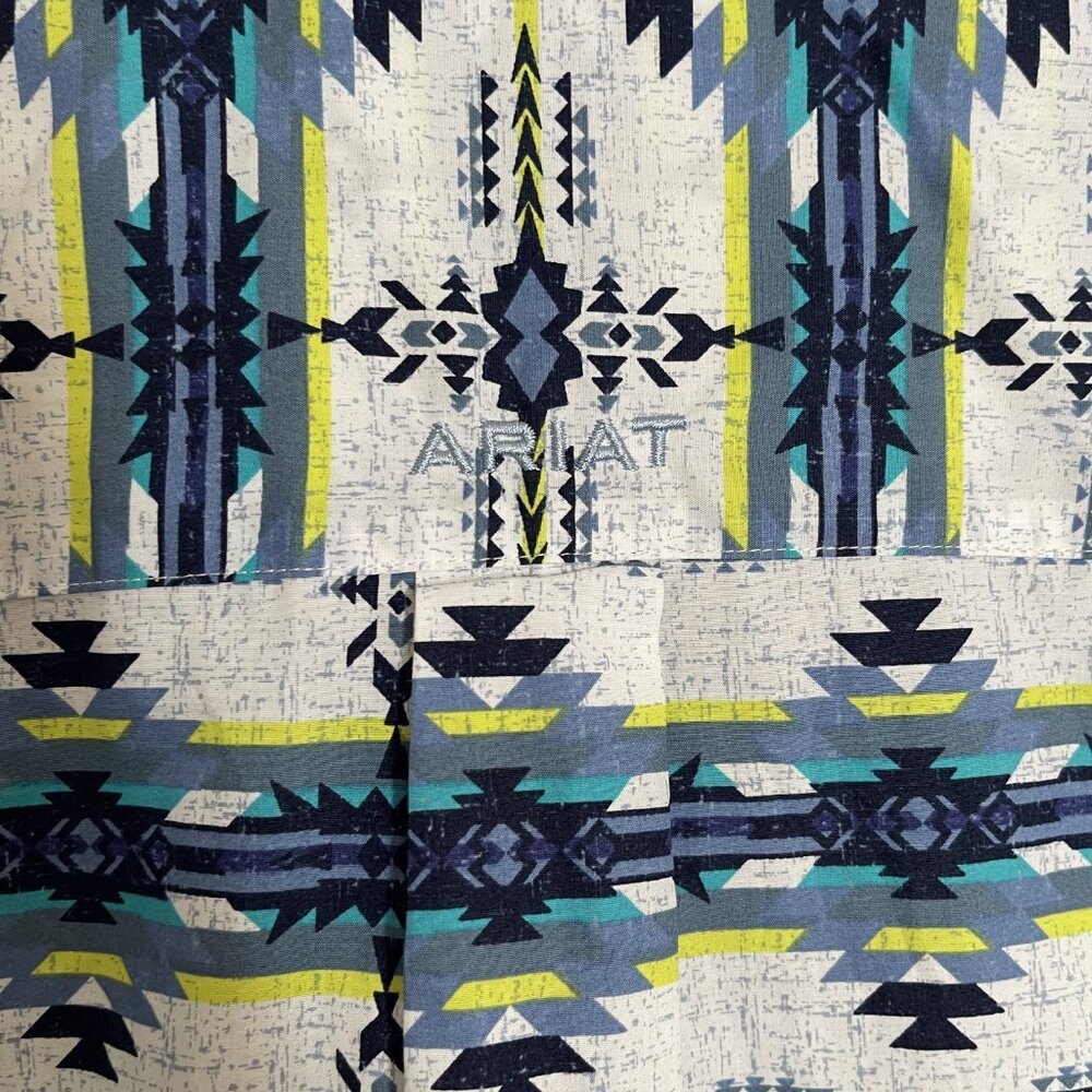 Ariat Shirt Mens XL White Blue Aztec Southwestern Pearl Snap Western Pockets - Picture 9 of 11